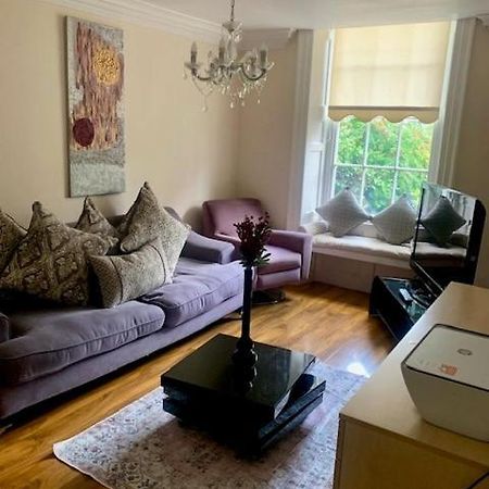 Central Spacious City Apartment Durham Ngoại thất bức ảnh